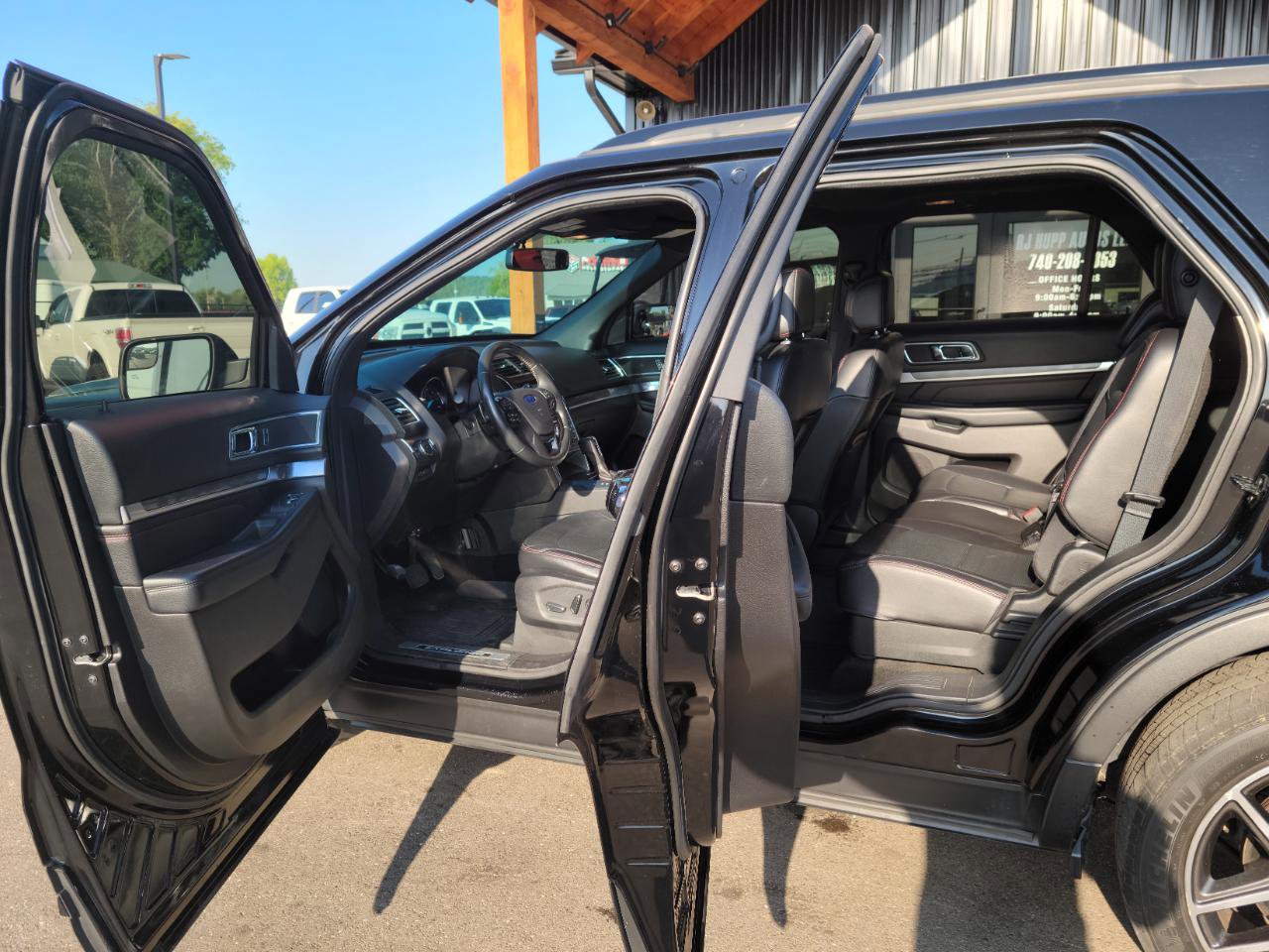 Used 2017 Ford Explorer Sport AWD/4WD image 7