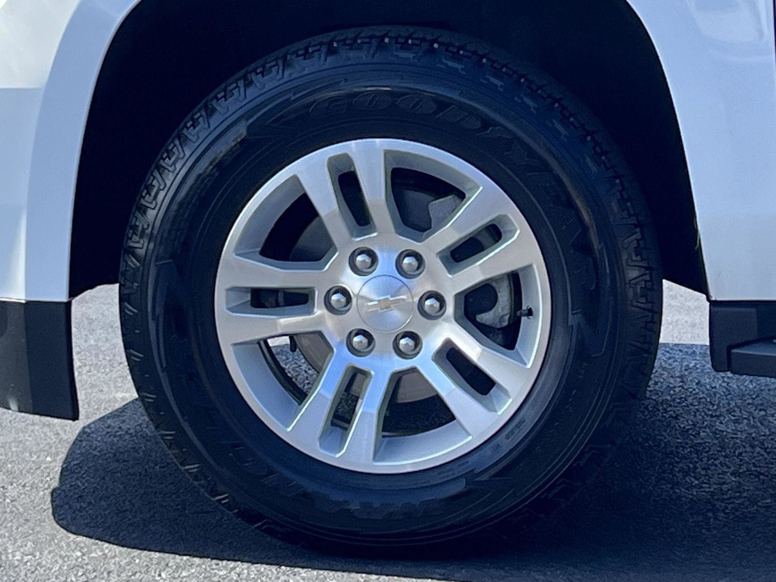 Used 2018 Chevrolet Tahoe LT image 34