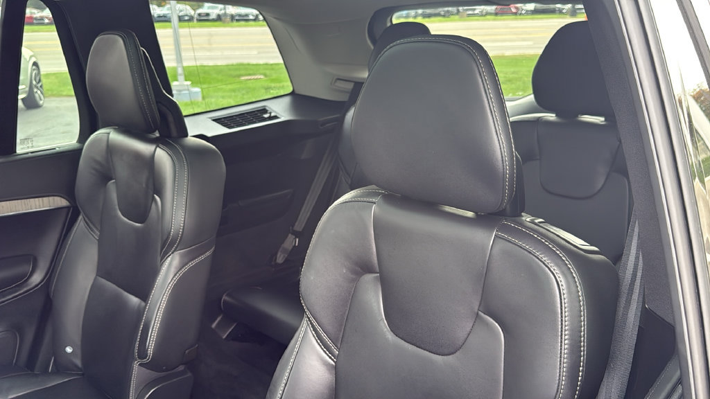 Used 2024 Volvo XC90 T8 Ultimate AWD/4WD image 26
