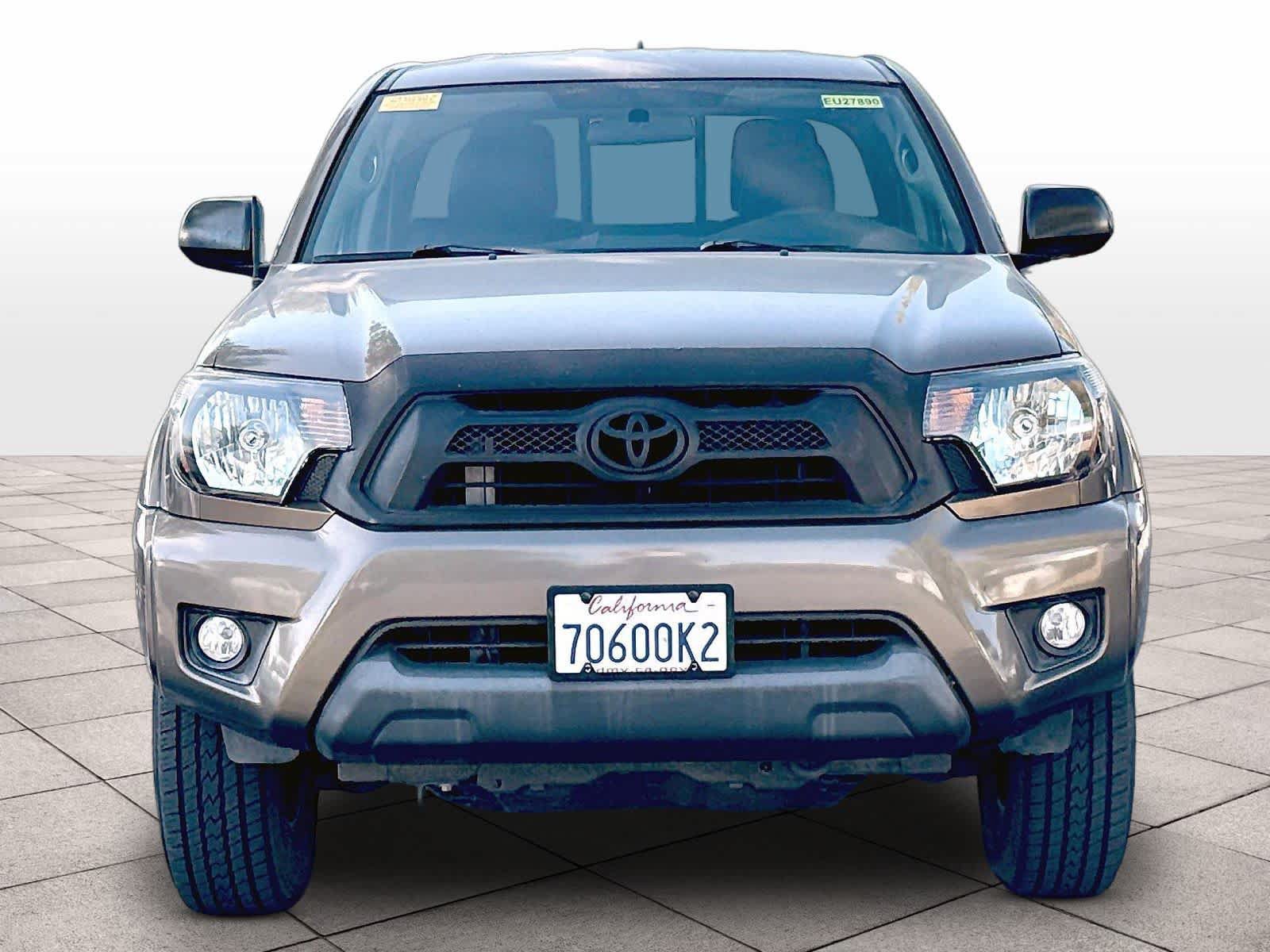 Used 2014 Toyota Tacoma 4x4 Access Cab V6 w/ SR5 Package image 2