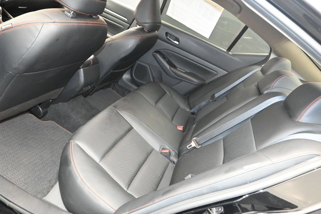 Used 2024 Nissan Altima 2.5 SR FWD image 18