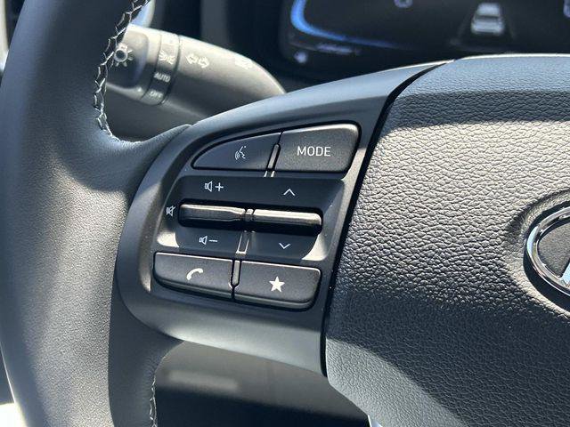 New 2026 Hyundai Venue SEL FWD image 8