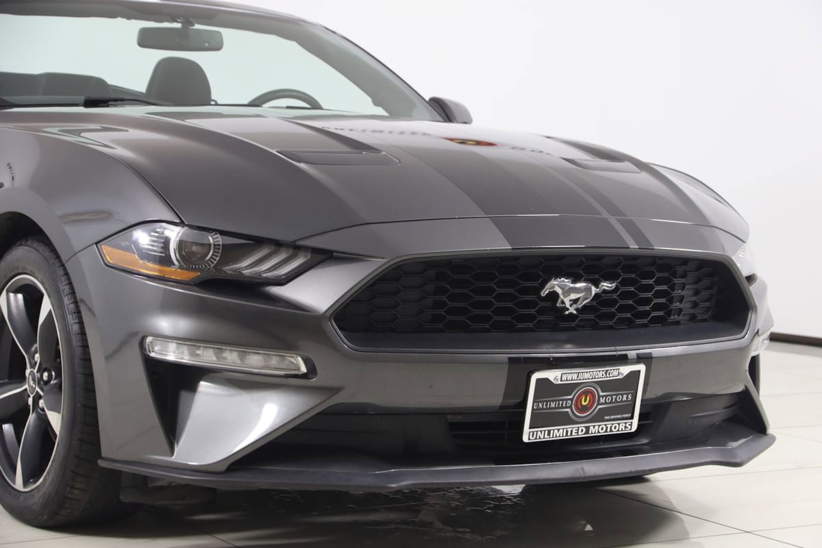 Used 2020 Ford Mustang Convertible RWD image 40