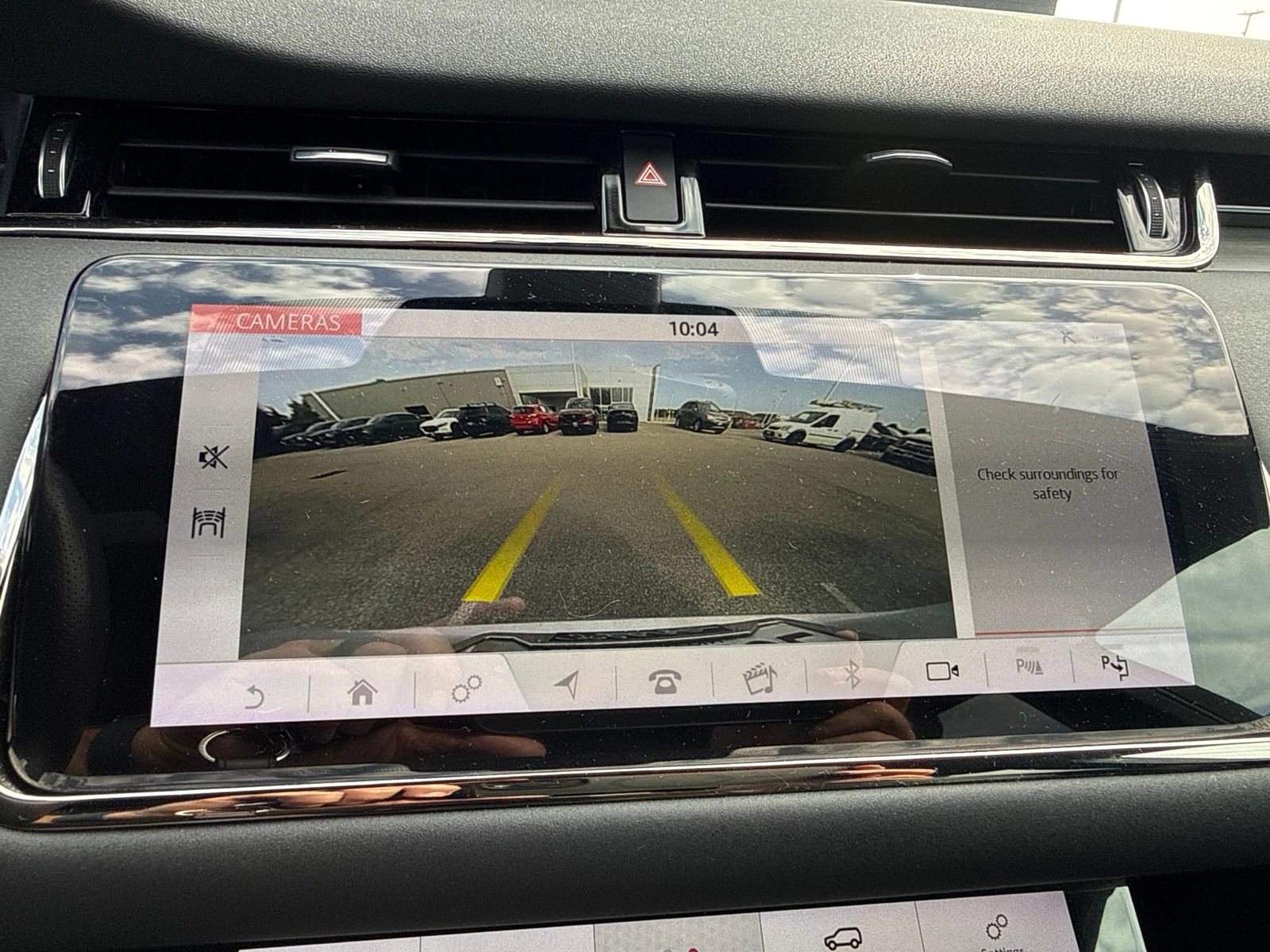 Used 2020 Land Rover Range Rover Evoque R-Dynamic SE AWD/4WD image 14