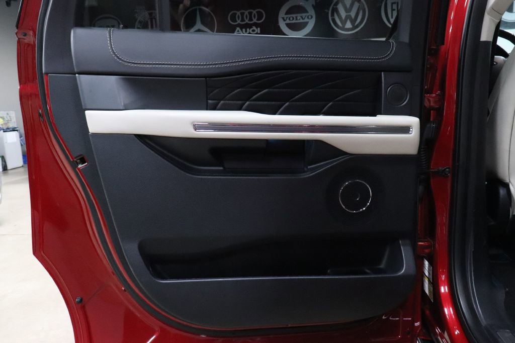 Used 2020 Ford Expedition Max Platinum image 19