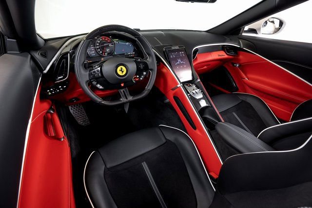 Certified 2025 Ferrari Roma Spider image 31