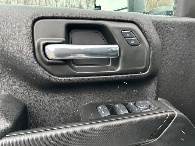 Used 2025 Chevrolet Silverado 2500 Custom w/ Custom Value Package AWD/4WD image 19