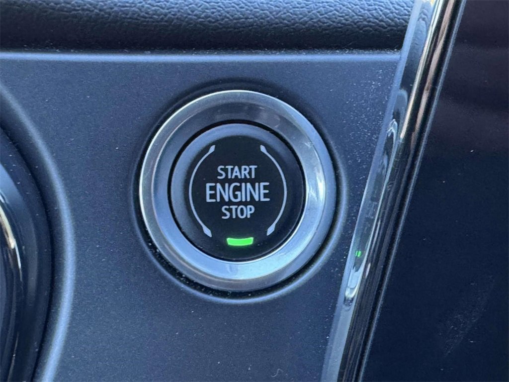 Used 2023 Chevrolet Blazer RS w/ Driver Confidence II Package image 8