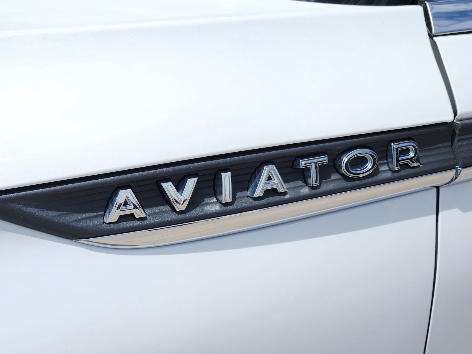 Used 2020 Lincoln Aviator Reserve w/ Equipment Group 202A AWD/4WD image 13