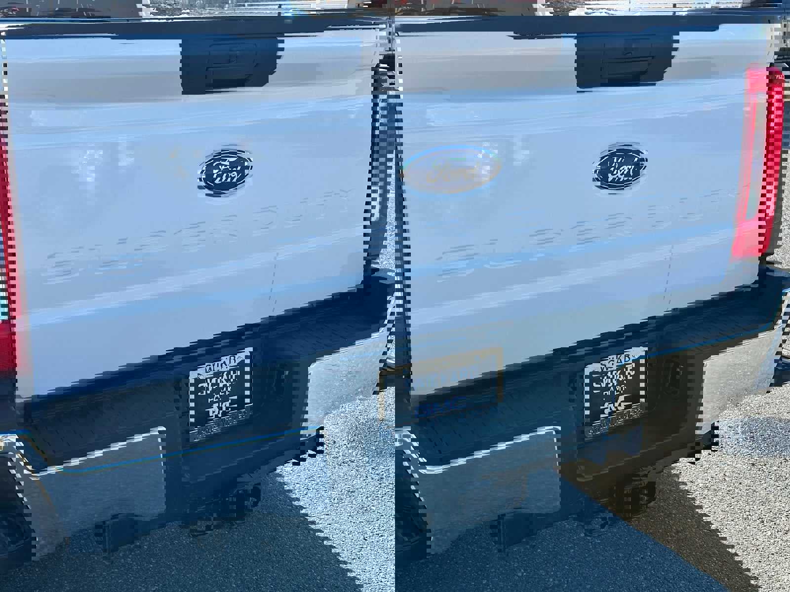 Used 2023 Ford F350 XLT w/ FX4 Off-Road Package image 13