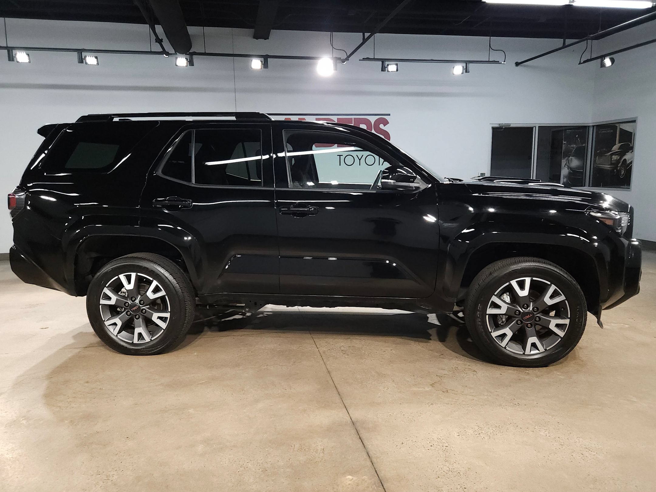 Certified 2025 Toyota 4Runner TRD Sport AWD/4WD image 8