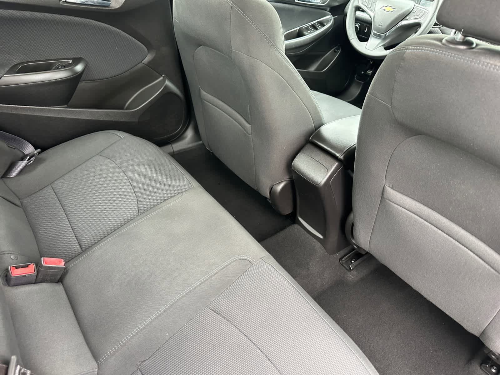 Used 2016 Chevrolet Cruze LT FWD image 17