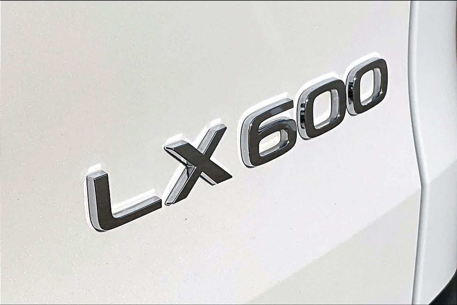 Used 2024 Lexus LX 600 F Sport AWD/4WD image 10