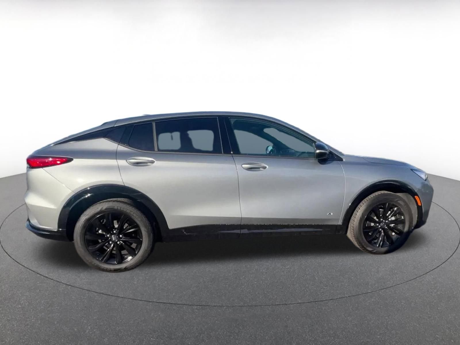 Used 2025 Buick Envista Sport Touring image 16