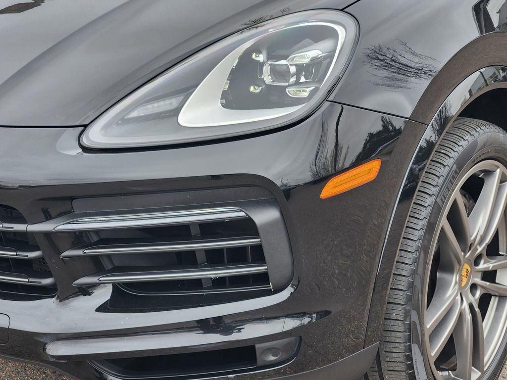 Used 2023 Porsche Cayenne Platinum Edition image 8