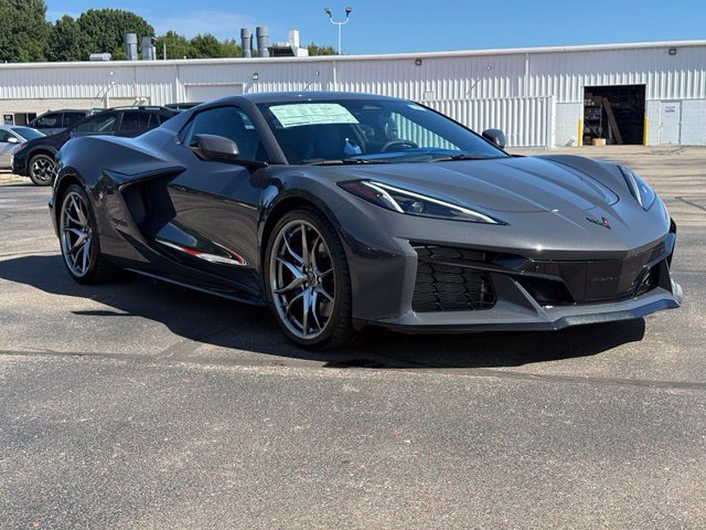 New 2027 Chevrolet Corvette Grand Sport w/ Z52 Sport Performance Package RWD image 3
