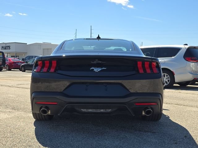 Used 2024 Ford Mustang Coupe RWD image 4
