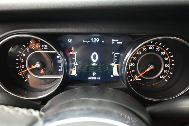 Used 2021 Jeep Gladiator Overland w/ Popular Equipment Package AWD/4WD image 31
