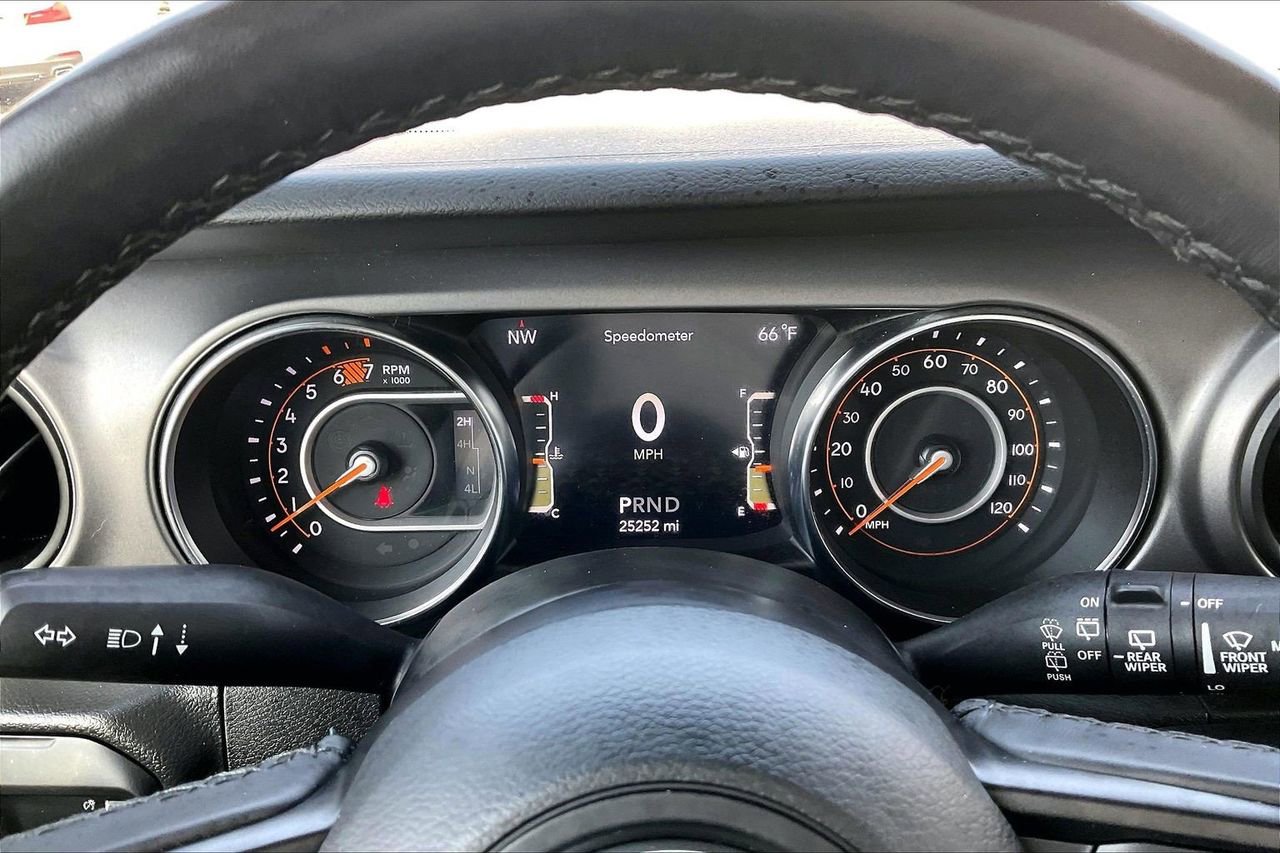 Certified 2023 Jeep Wrangler Willys image 11