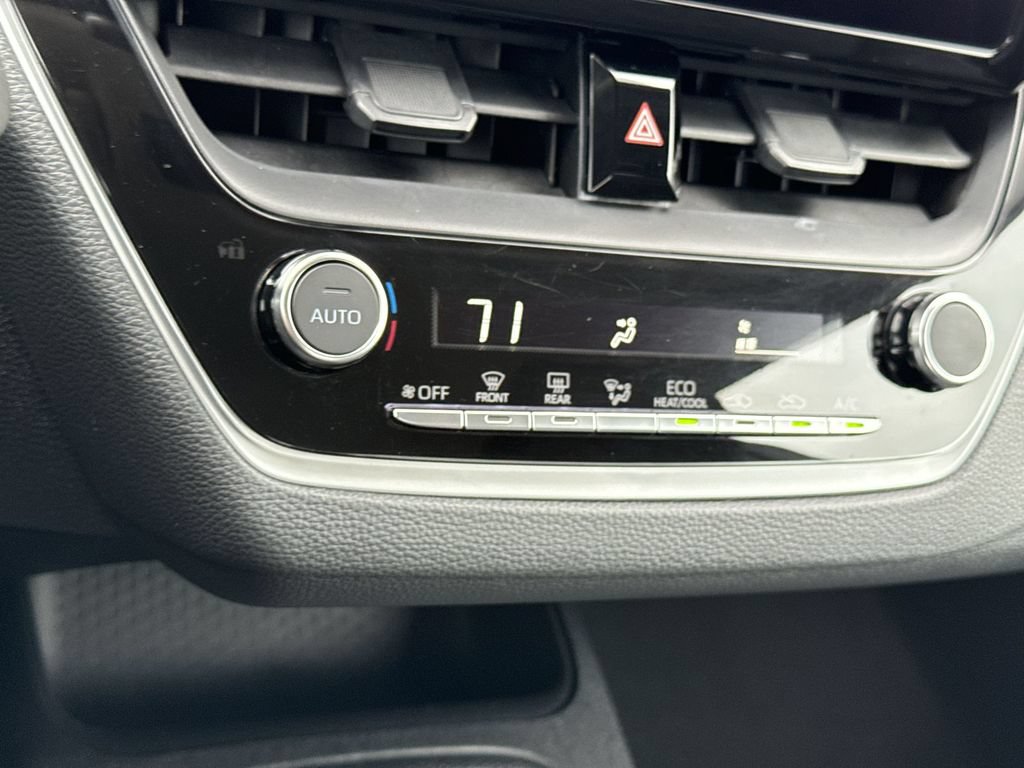 Used 2024 Toyota Corolla LE FWD image 20