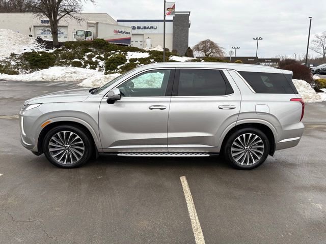 Used 2025 Hyundai Palisade Calligraphy image 2