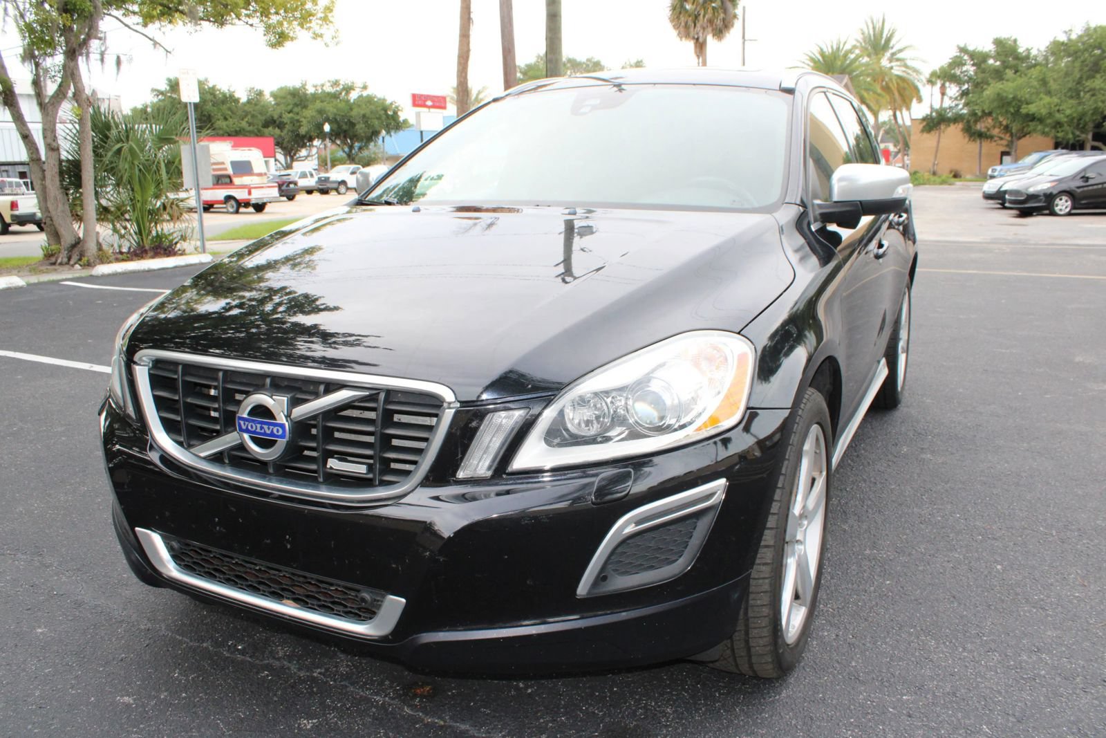 Used 2013 Volvo XC60 T6 R-Design Platinum AWD/4WD image 20