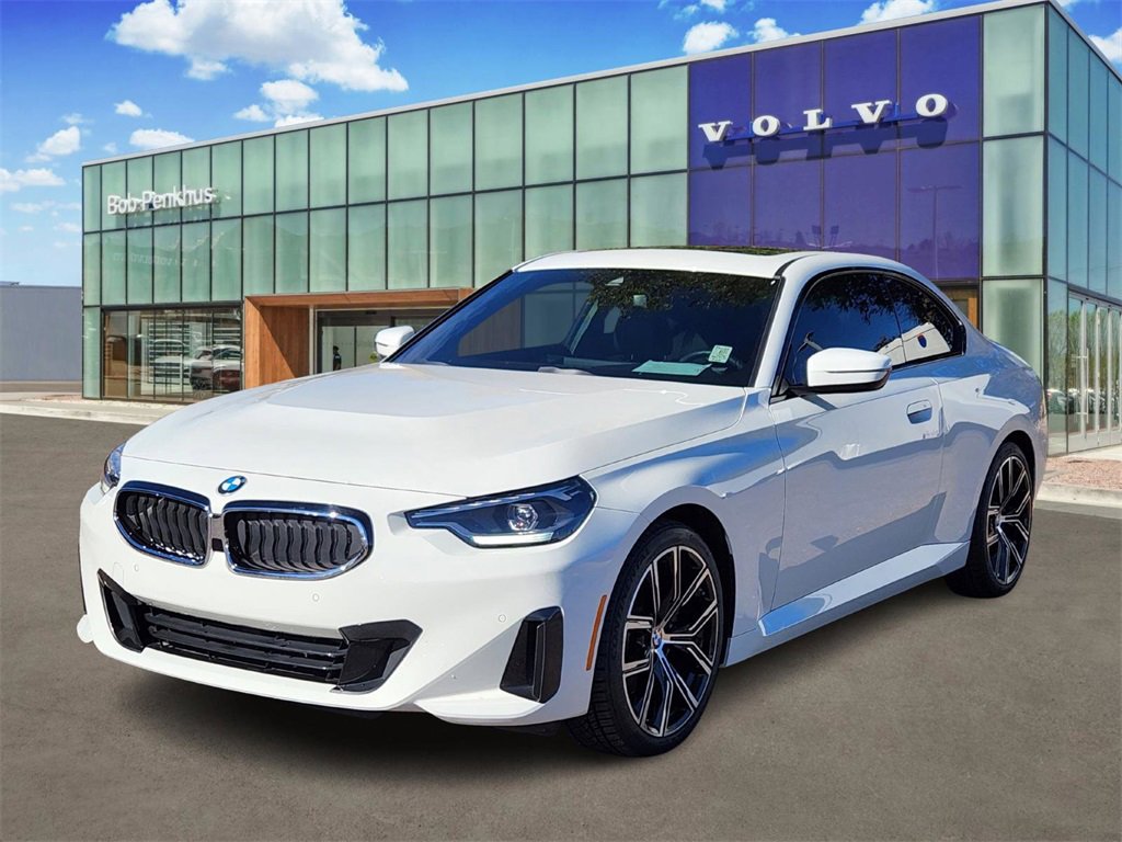 Used 2024 BMW 230i xDrive Coupe w/ Convenience Package image 25