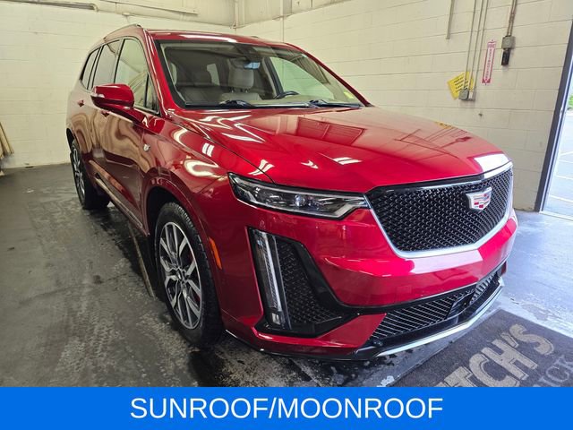Used 2022 Cadillac XT6 Sport w/ Platinum Package image 4