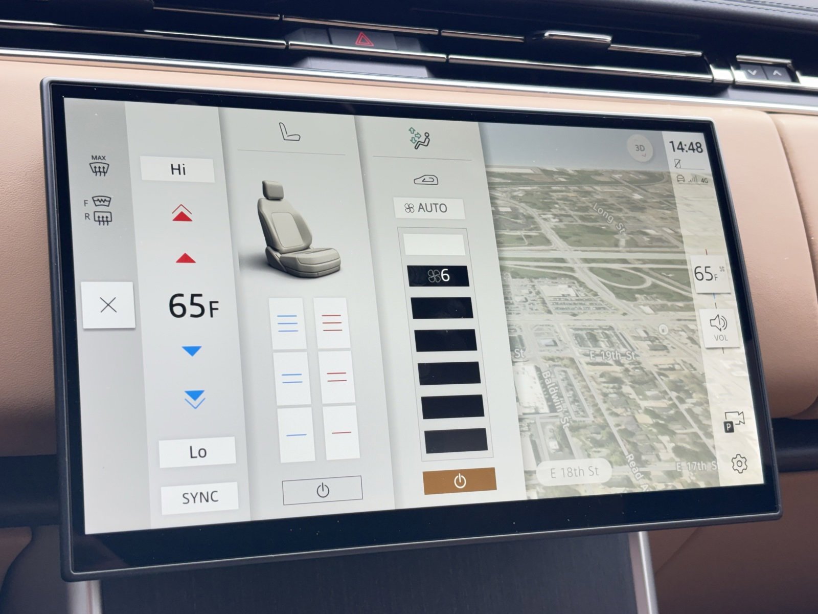 Used 2025 Land Rover Range Rover SE image 26