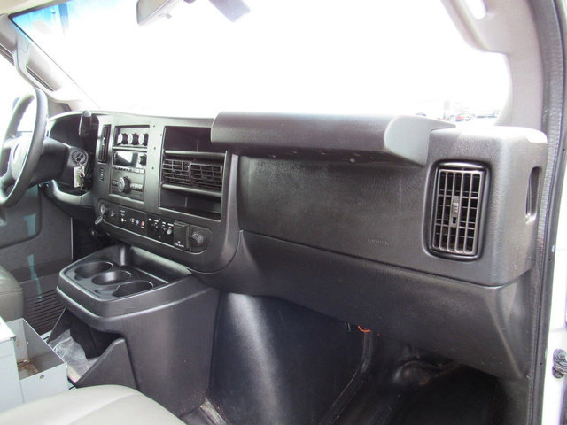 Used 2018 Chevrolet Express 2500 w/ Driver Convenience Package RWD image 15