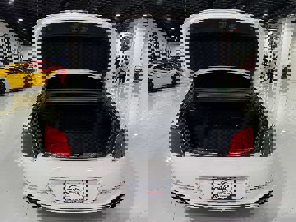 Used 2022 Bentley Flying Spur Plug-In Hybrid image 39