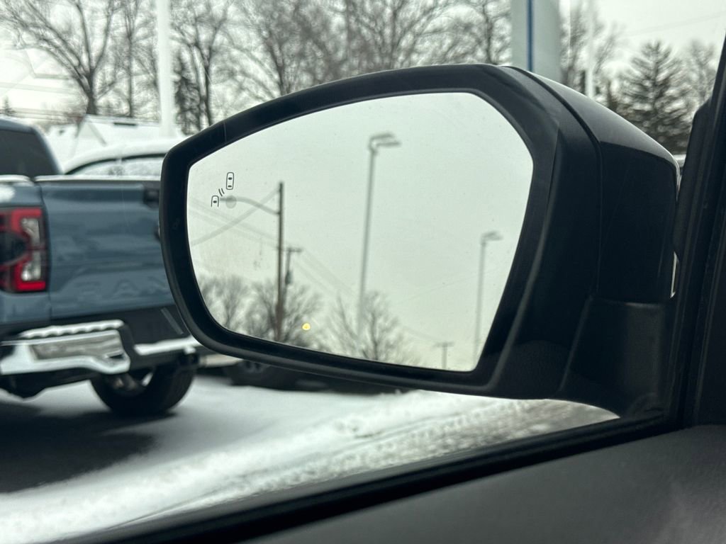 Used 2017 Ford Escape SE w/ Equipment Group 201A image 41