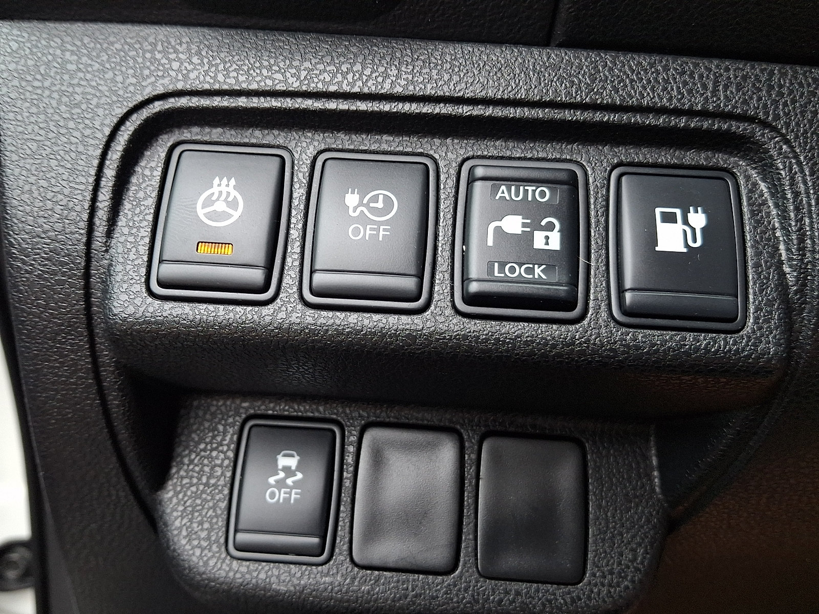 Used 2015 Nissan Leaf S FWD image 26