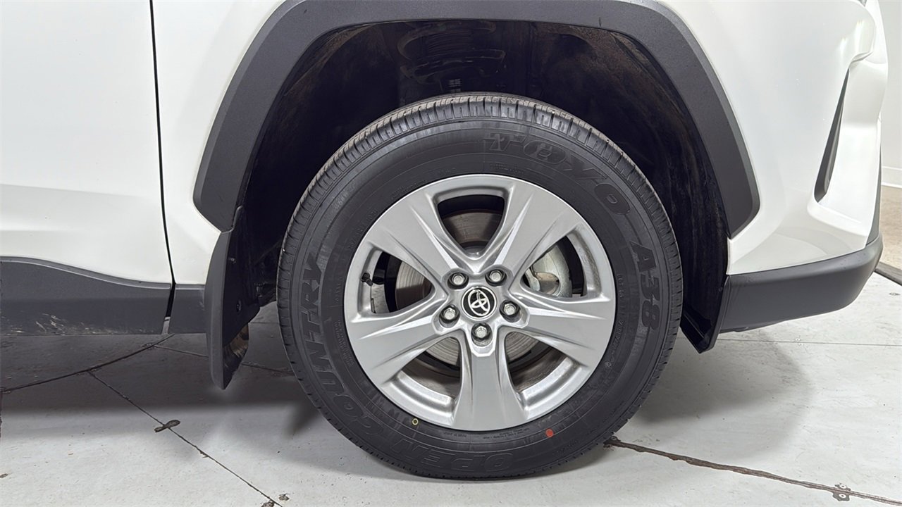 Certified 2025 Toyota RAV4 LE image 21