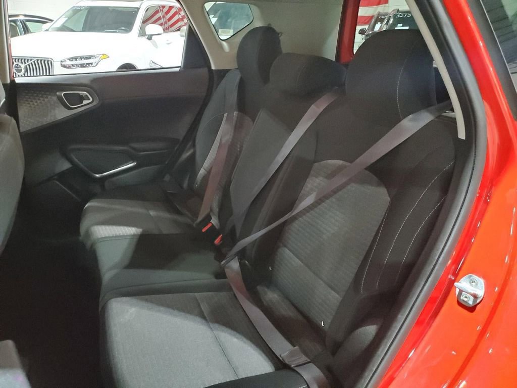 Used 2020 Kia Soul S image 22