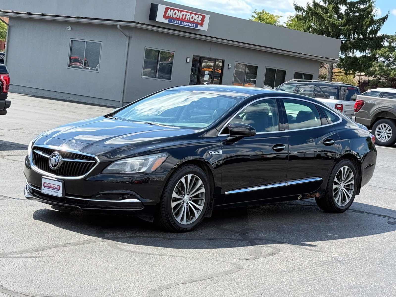 Used 2019 Buick LaCrosse Essence w/ Sun and Shade Package AWD/4WD image 8