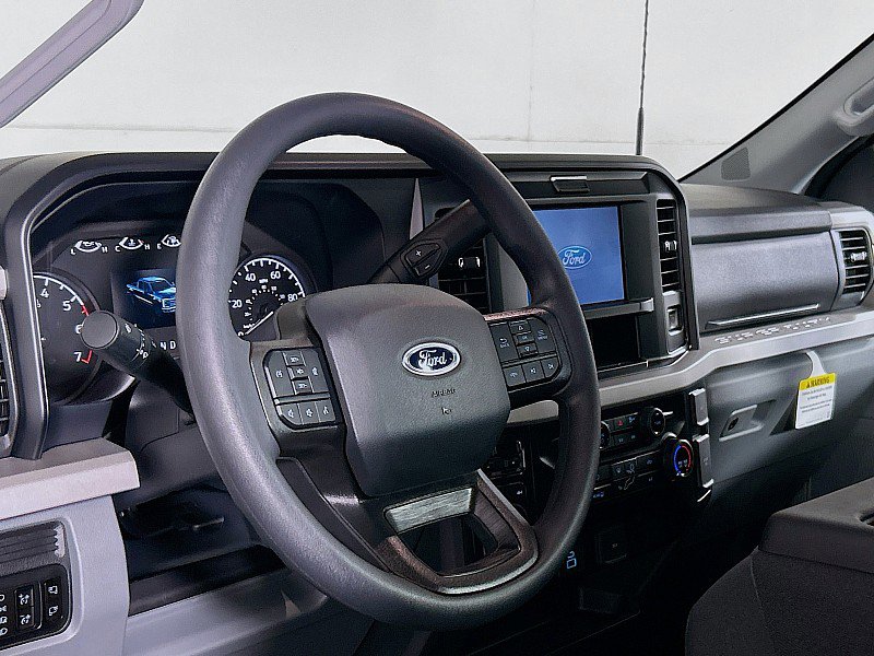 New 2025 Ford F350 XLT w/ 360-Degree Camera Package AWD/4WD image 9