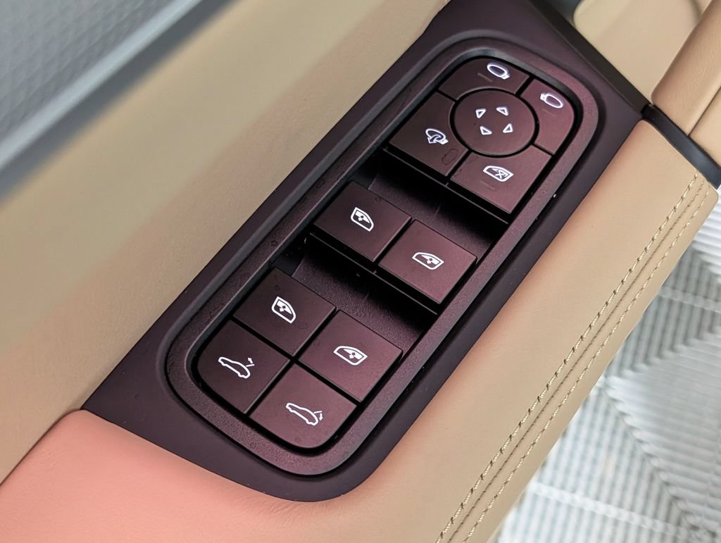 New 2026 Porsche Cayenne AWD/4WD image 27