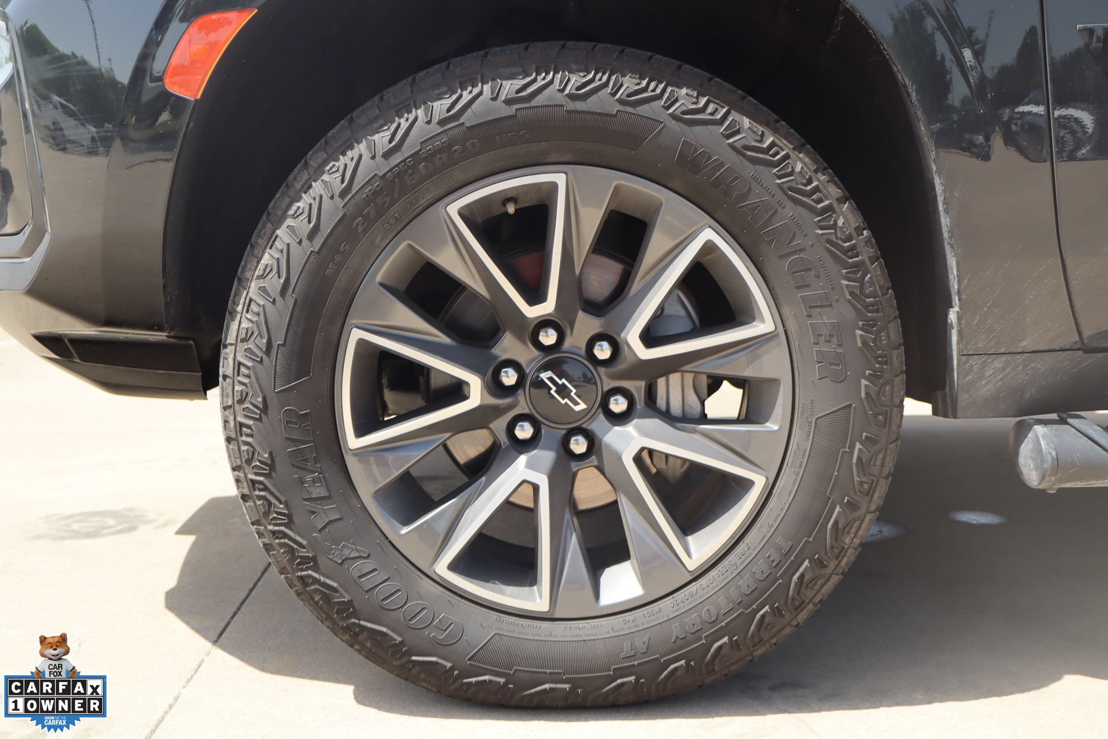 Used 2023 Chevrolet Tahoe Z71 w/ Luxury Package AWD/4WD image 10