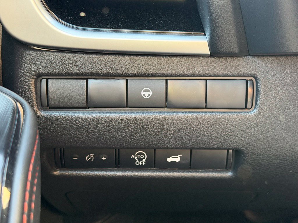 Used 2026 Nissan Rogue SV AWD/4WD image 10