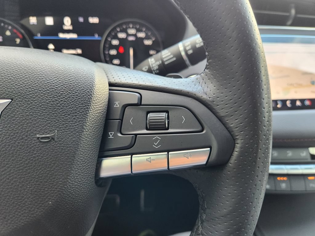 Used 2021 Cadillac XT4 Sport AWD/4WD image 29