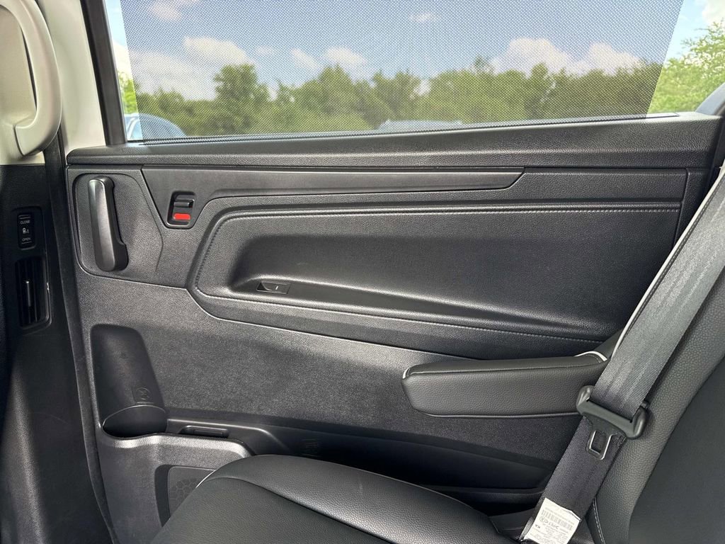 Used 2025 Honda Odyssey Touring image 15