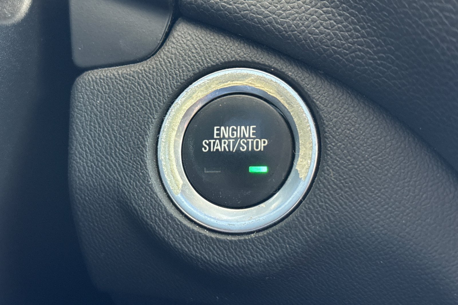 Used 2019 Chevrolet Equinox LT FWD image 33