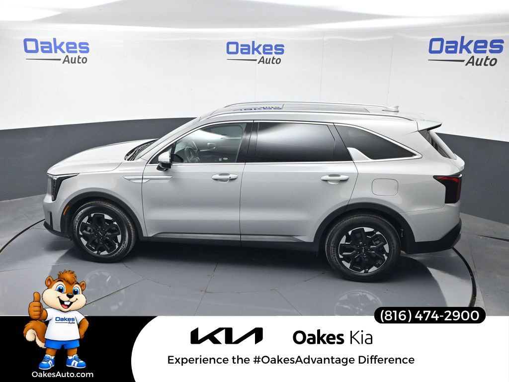 Certified 2026 Kia Sorento S w/ S Panoramic Sunroof Package FWD image 50