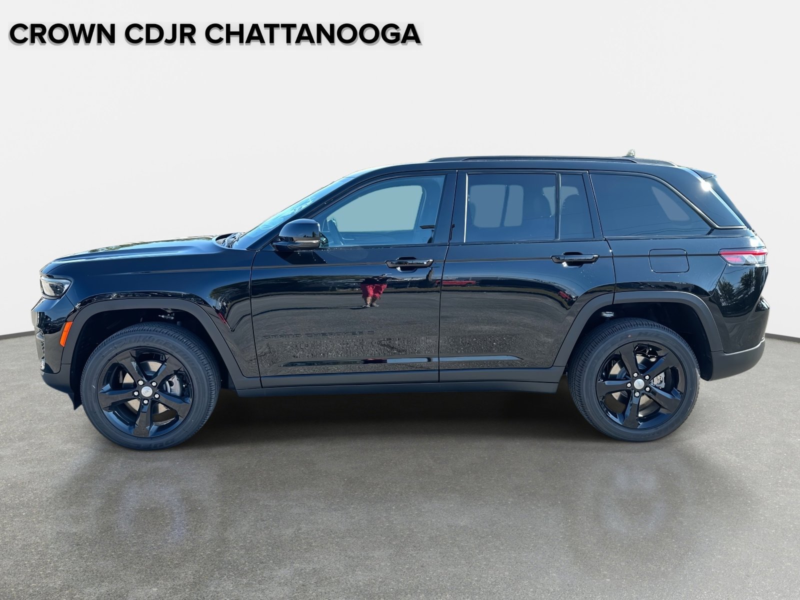New 2025 Jeep Grand Cherokee Altitude AWD/4WD image 7