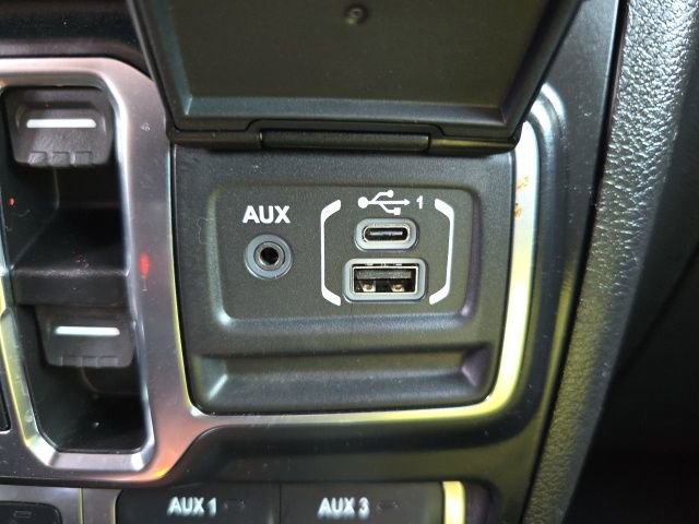 Used 2023 Jeep Wrangler Unlimited Rubicon 4xe w/ Cold Weather Group AWD/4WD image 27