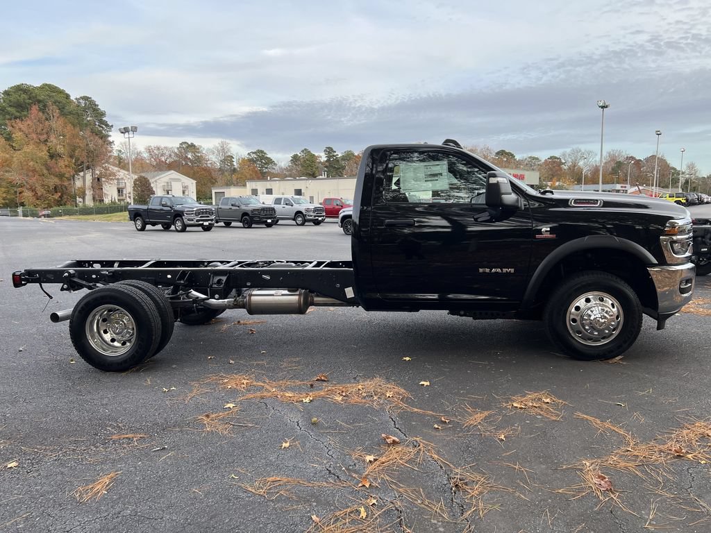 New 2026 RAM 3500 Big Horn AWD/4WD image 2