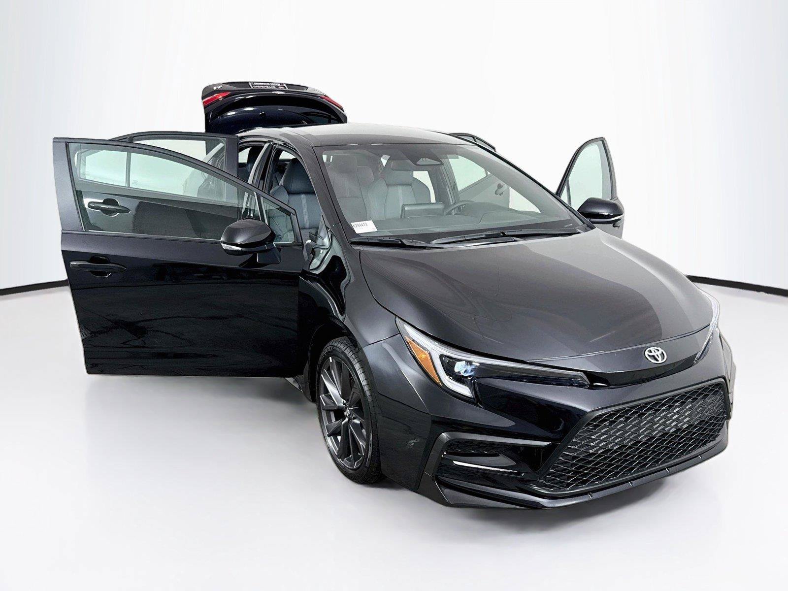 Used 2026 Toyota Corolla SE FWD image 39