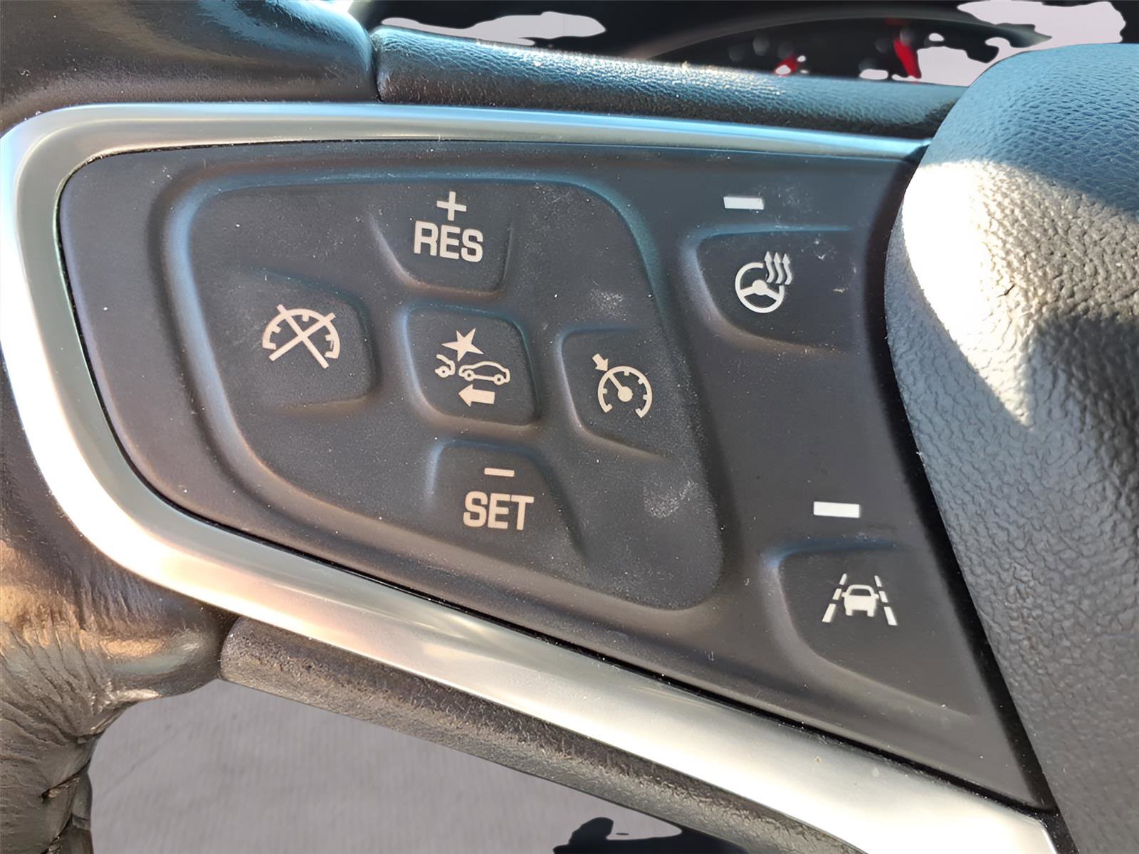 Used 2019 Chevrolet Equinox Premier image 21