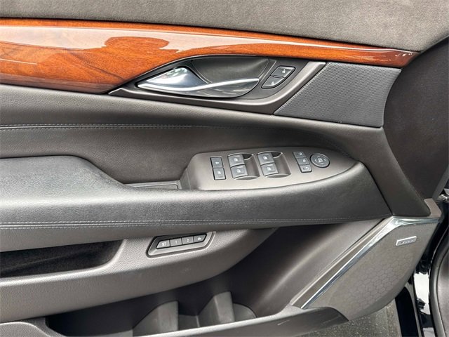 Used 2015 Cadillac Escalade Premium image 18